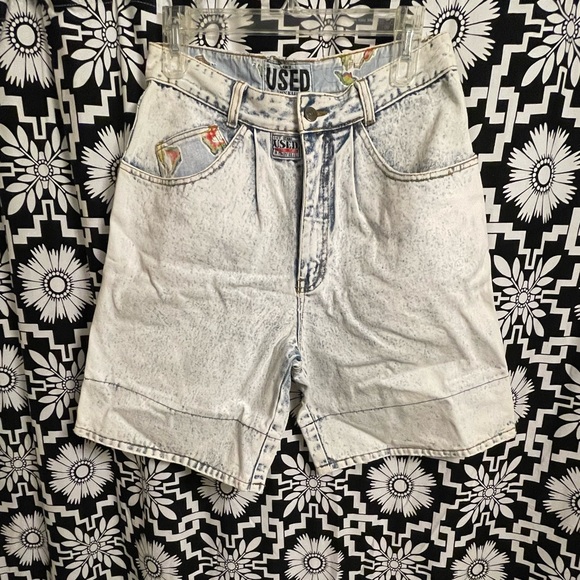 Get Used Jeans By Elie - Picture 2 of 8